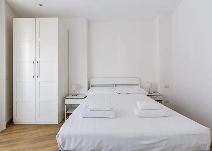 Guesthost - Top Accommodations In The Heart Of !
